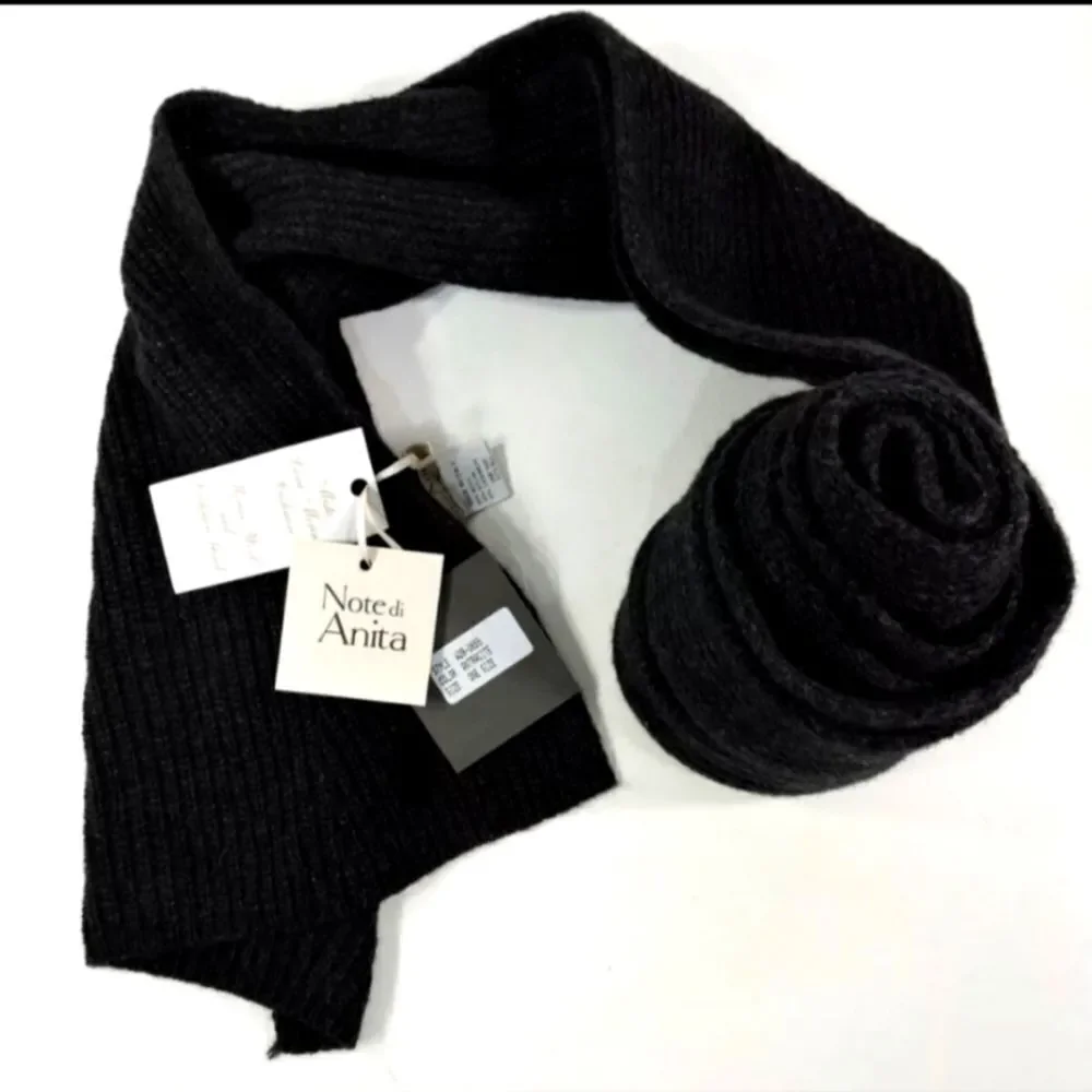 Note Di Anita 2 tone Black + Antracite Wool Blend Winter Scarve